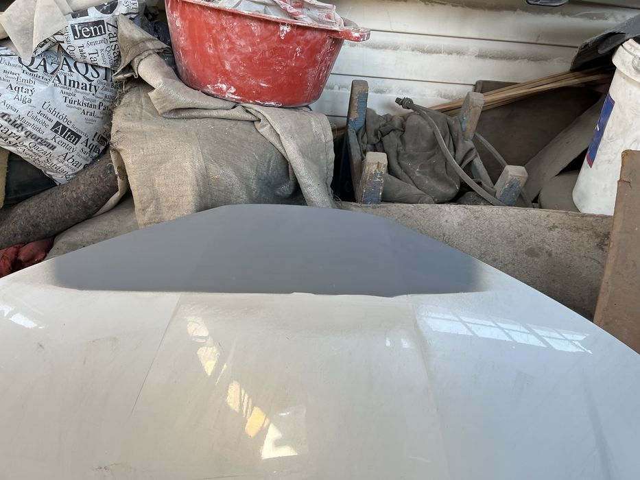 Продам капот от тойоты каролла