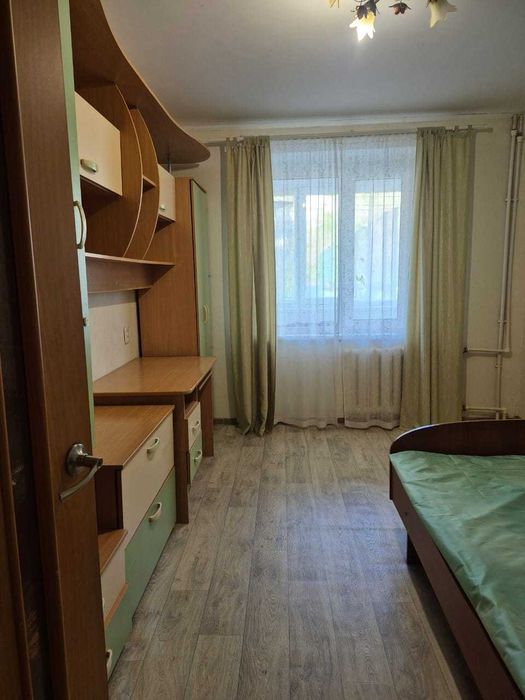 Сдам 2-х комнатную квартиру на долгий срок, 4 мкр.