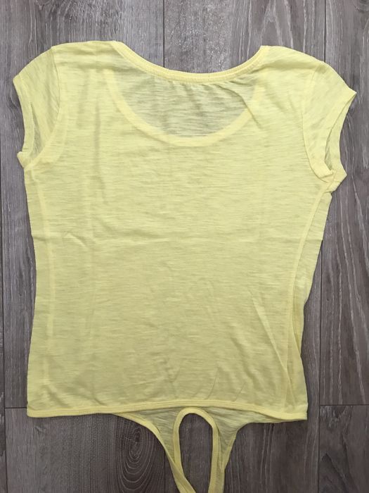 Tricou scurt cu nod Bershka nr.S