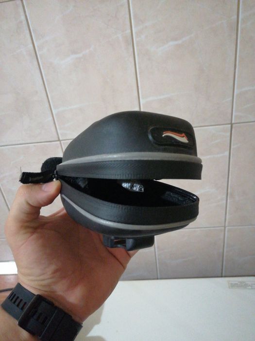 Vând kit reparații bicicleta