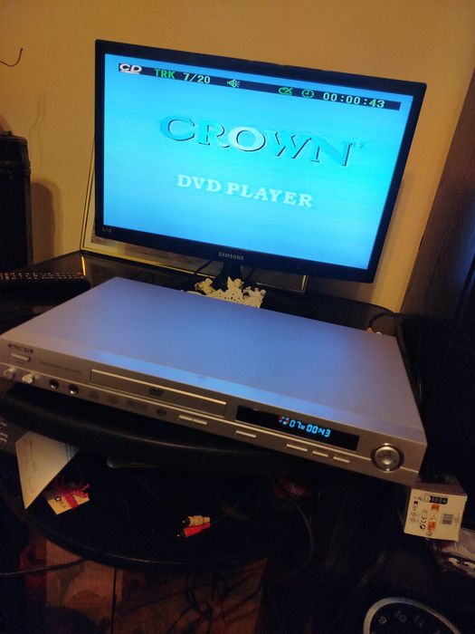 Система за домашно кино(ДВД и активен буфер 5.1 с колонки)