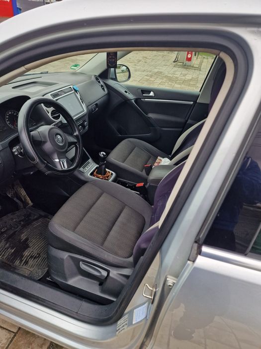 Vând Volkswagen Tiguan
