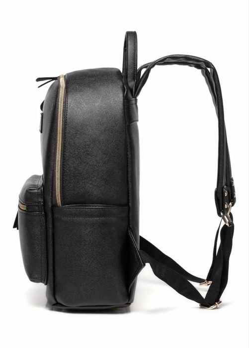 Вместительный рюкзак для мам