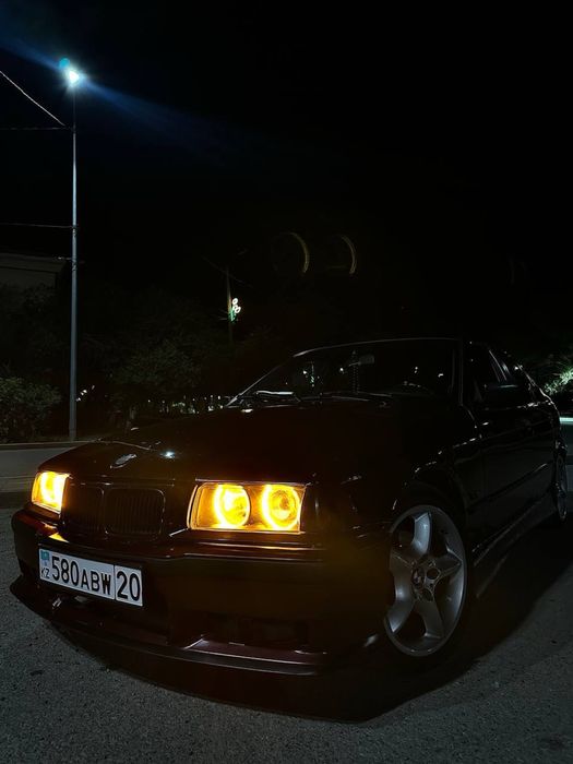 Бмв 325 , в хорошем состоянии