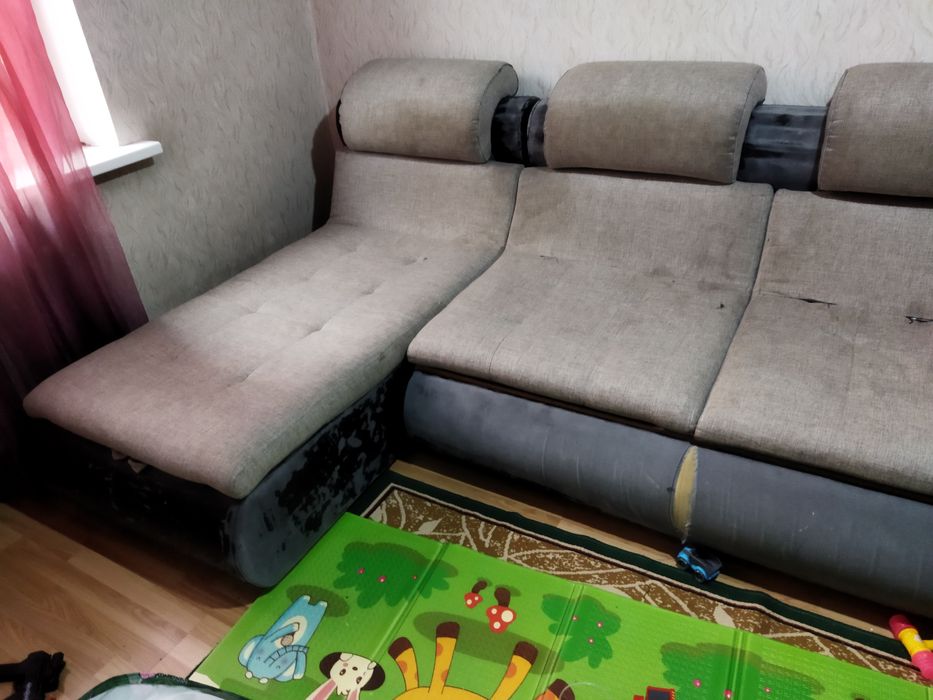 Диван в удовлетворительном состояний