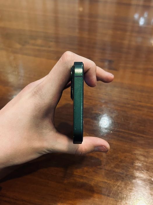 продам или обменяю iphone 13