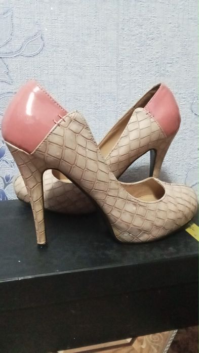Продам обувь женская