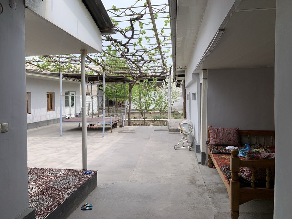 Ховли уй сотилади