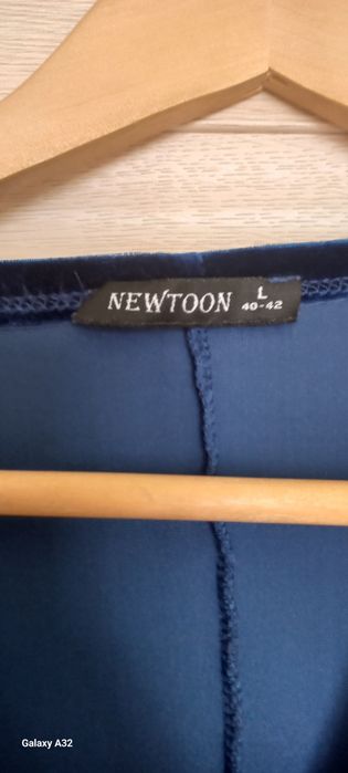 Продам  кофту фирмы гизи