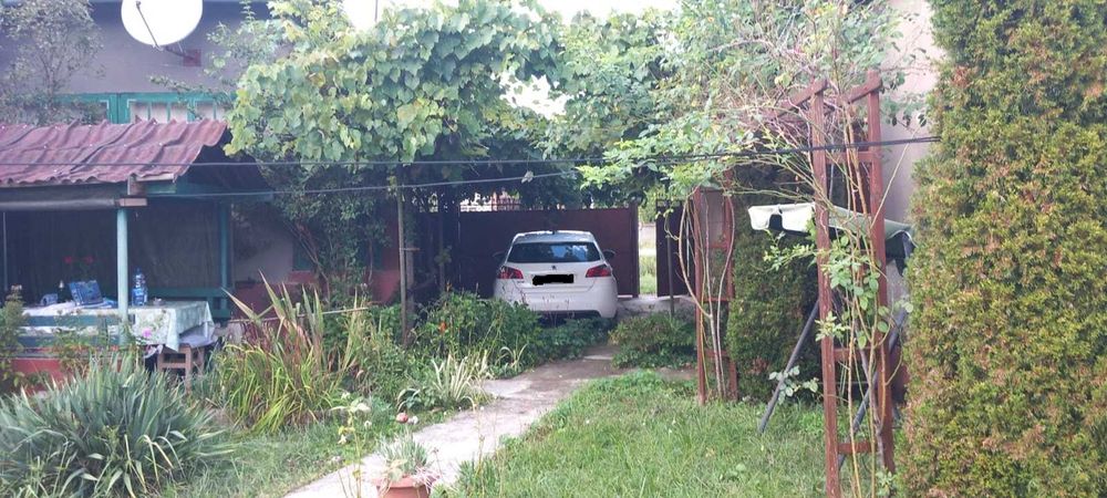 Proprietar vand casa cu teren 2.200 mp in sat Pescari (jud. Arad)
