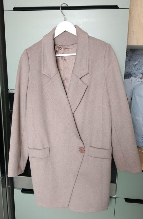 Пальто сатылады, 48р