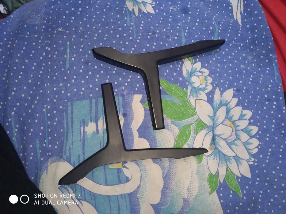 Продаются ножки от телевизора