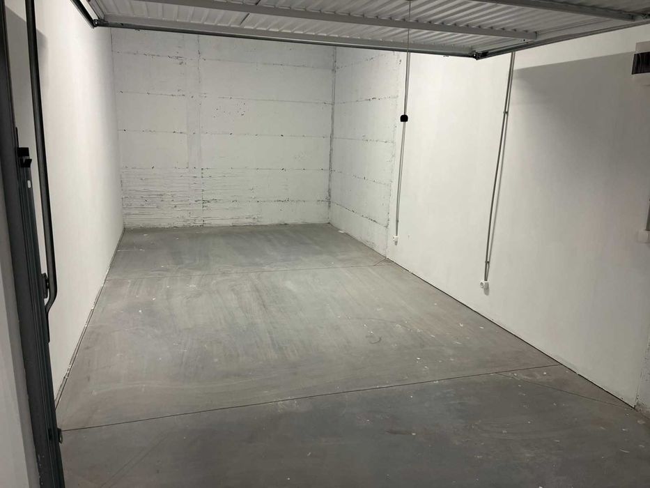 Дава се под наем Гараж / Паркомясто в София, Студентски град - 24 кв.м за 129.54 € - Снимка #1