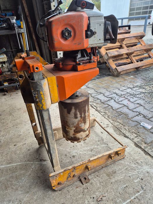 Mașină  de carotare