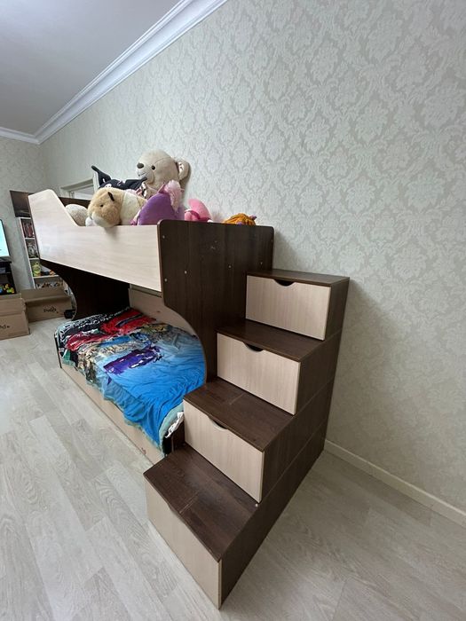 Кровать двухъярусная