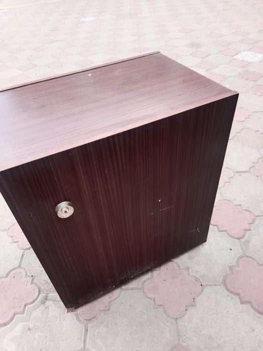 Тумба со шкафчиками