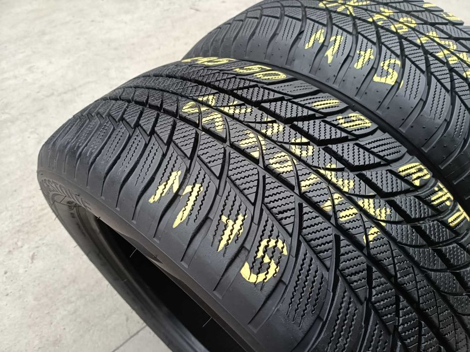 Doua anvelope iarna 245 50 19 bridgestone blizzak LM 001 run flat