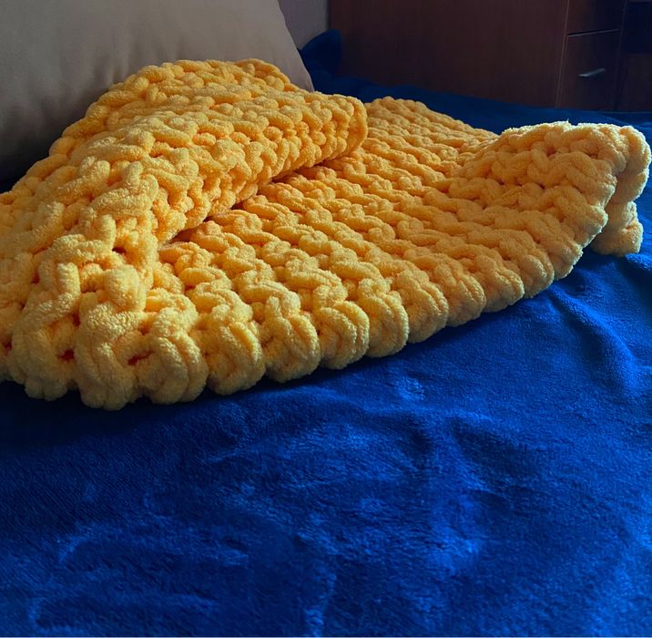 Плед вязанный