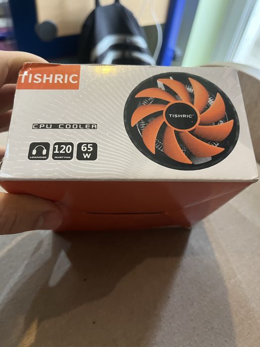 intel celeron g3900 с rgb охладител