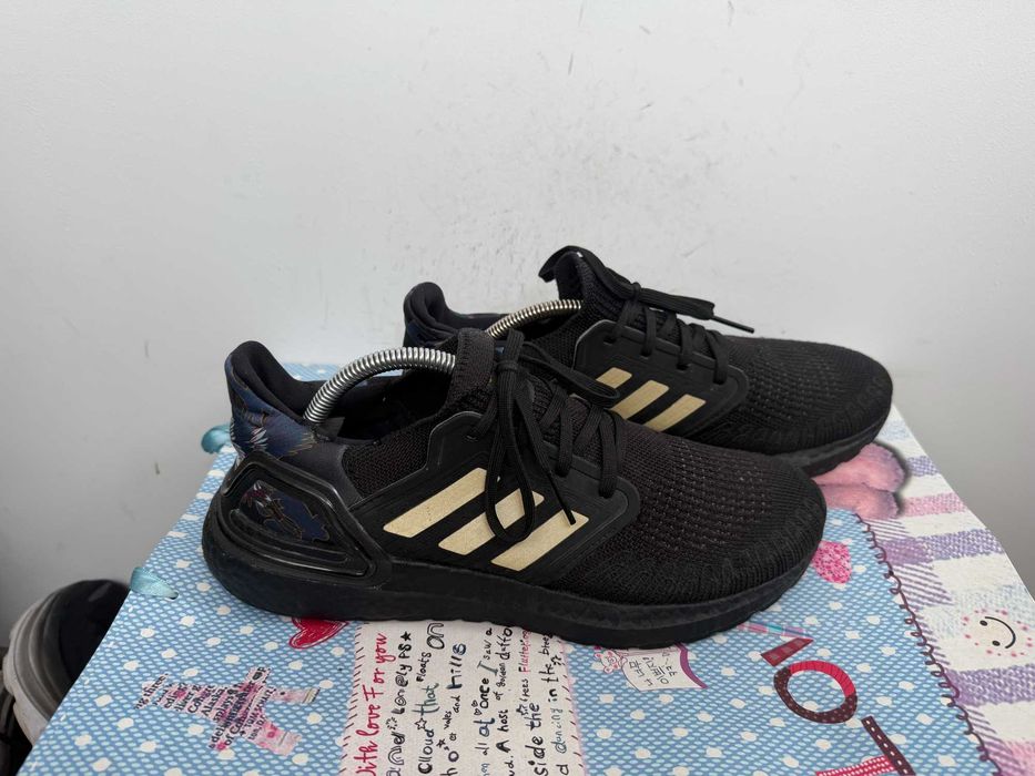 adidas UltraBoost 20''оригинални маратонки 44 номер