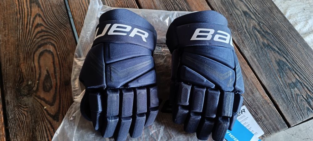 Перчатки BAUER nexus