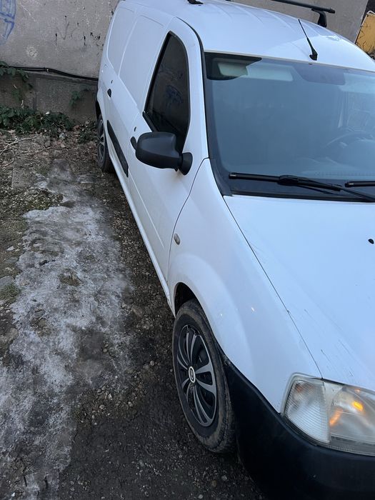 Dacia logan vann