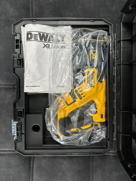 Fierăstrău sabie DeWalt DCS367 XR Brushless 18V – Fără acumulator și încărcător