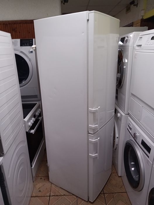 Комбиниран хладилник с фризер Liebherr No Frost 2 години гаранция!