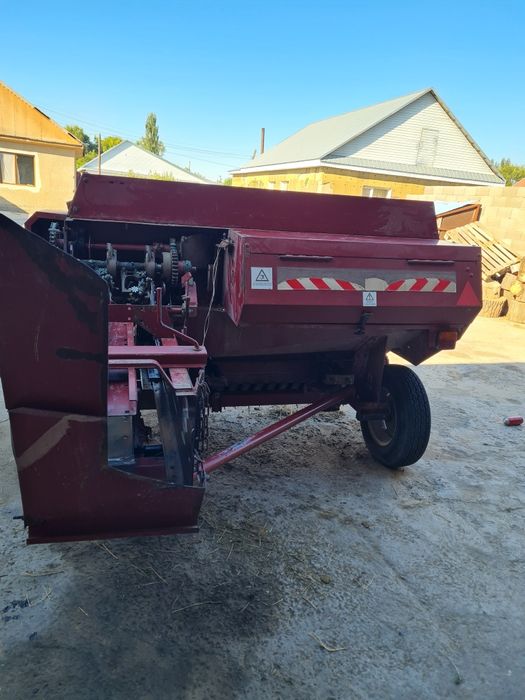 Пресс подборщик тукан 1600