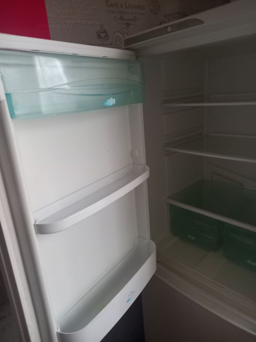Продам холодильник