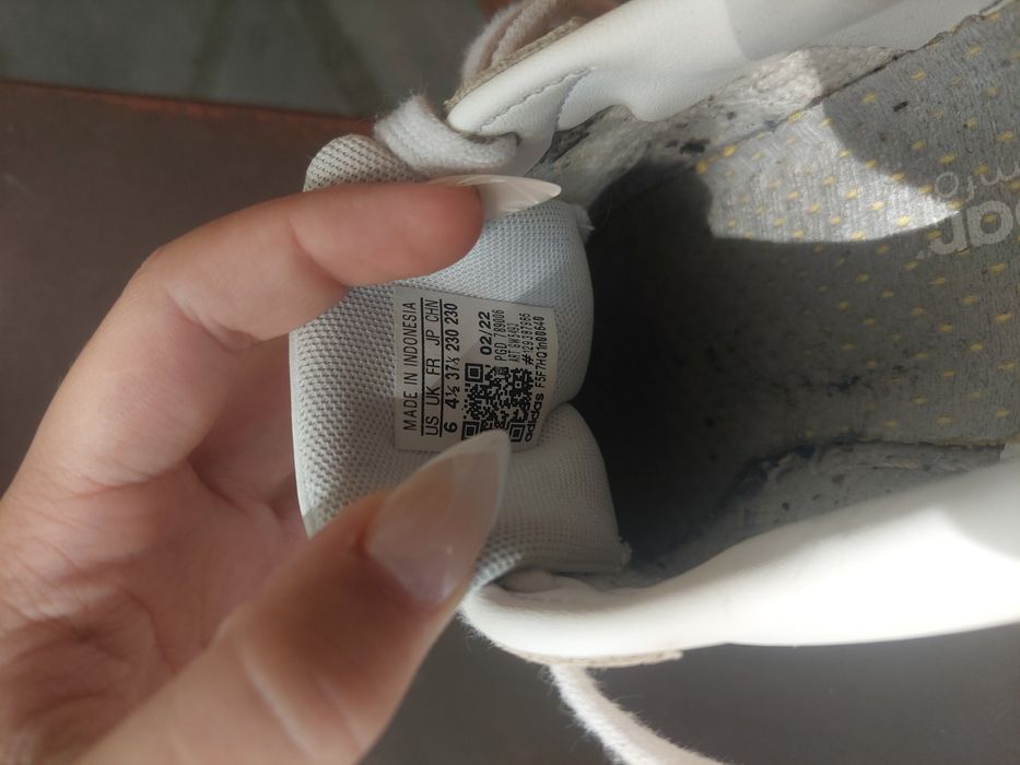 Маратонки адидас 37номер