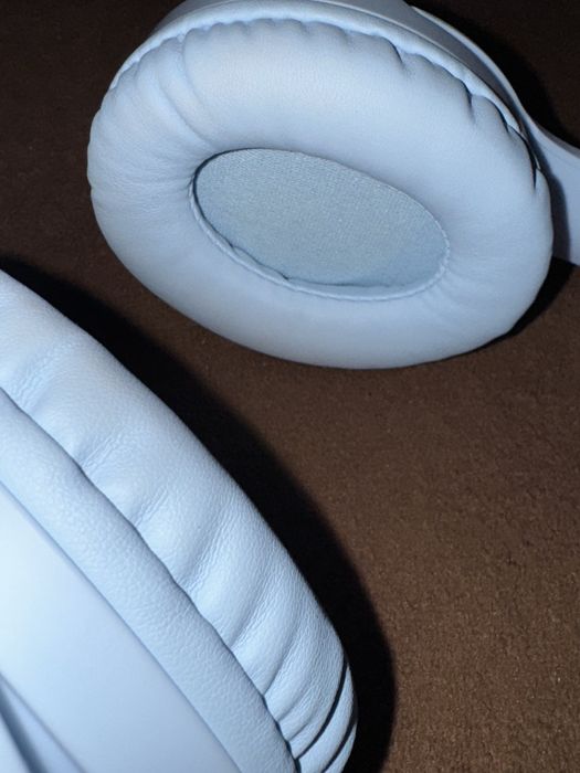 Продам наушники фирмы Borofone