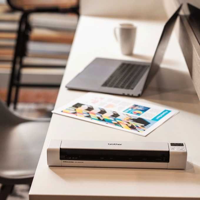 Преносим скенер Brother DS-940DW, 1200 x 1200 dpi, A4, двустранно сканиране, Li-ion батерия, USB, Wi-Fi, бял