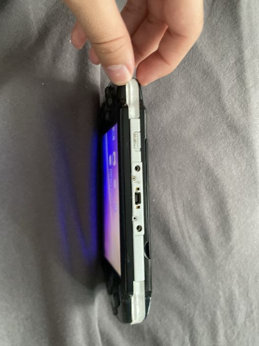 Sony PSP 2000 (Ark loader)