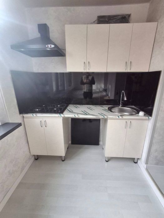 ~1в2/3/5, Чиланзар24, площадь42м2,балкон2х6 продаётся квартира