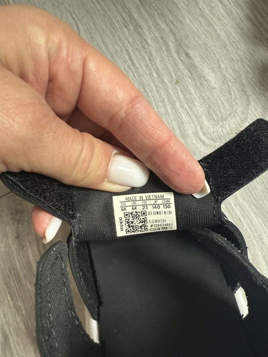 Sandale Adidas marime 23