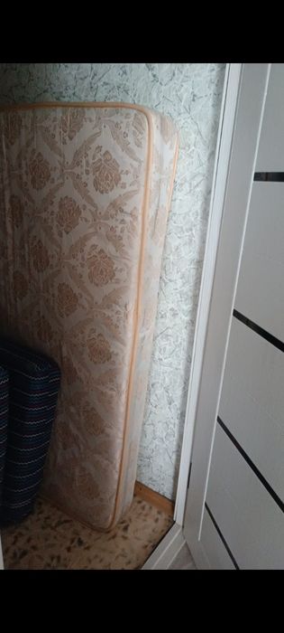Продам Матрас двухспальный