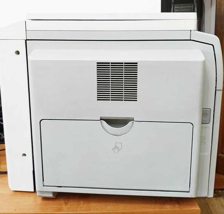 Продам принтер МФУ Canon 2202