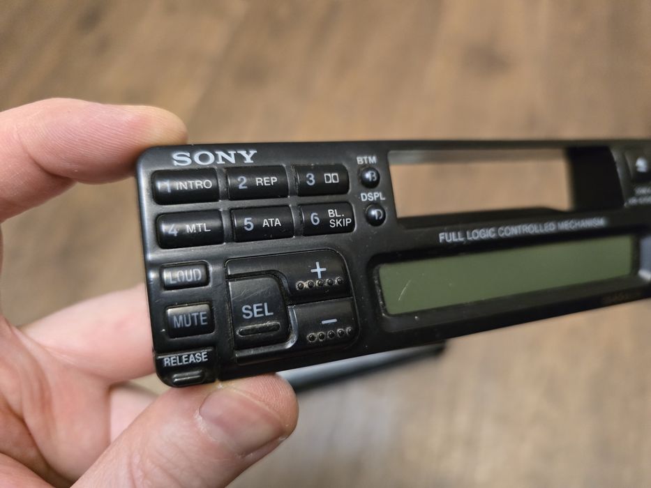 Автомагнитола Sony XR-6700 RDS на запчасти