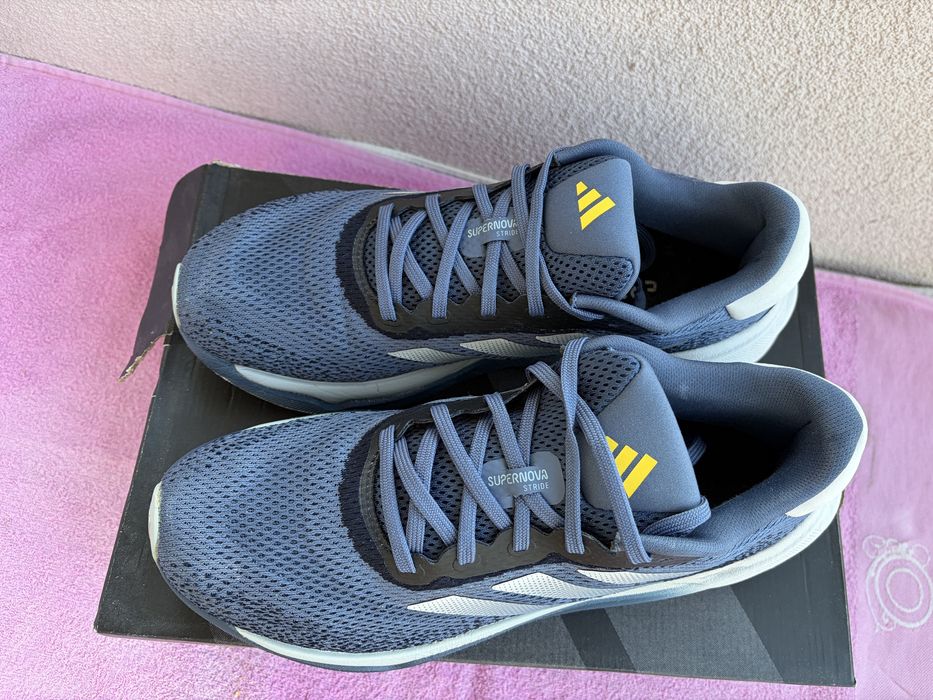 Мъжки маратонки adidas supernova 43-44 номер