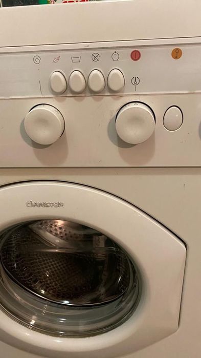 Стиральная машина Ariston