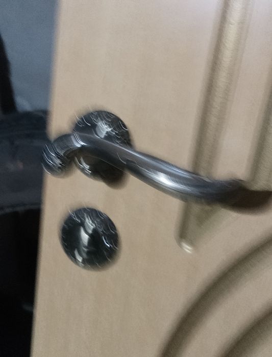 Есіктер сатылады