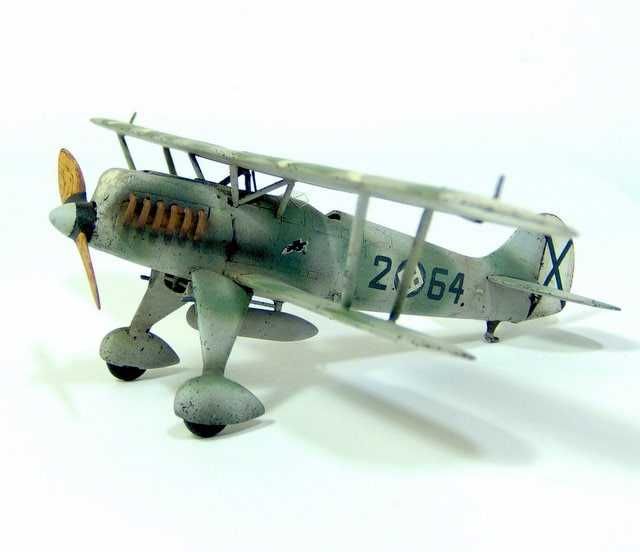 Сборная модель самолета Heinkel He 51 (ICM, 1:72)