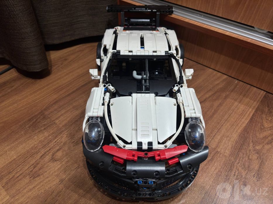 Лего машина Porsche и Лего мотоцикл