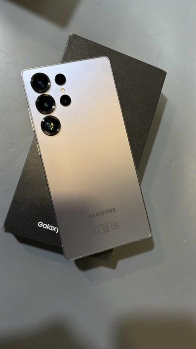 Samsung Galaxy S25 Ultra,256 GB (Г.Семей,ул Валиханова 100/1)ID:10782