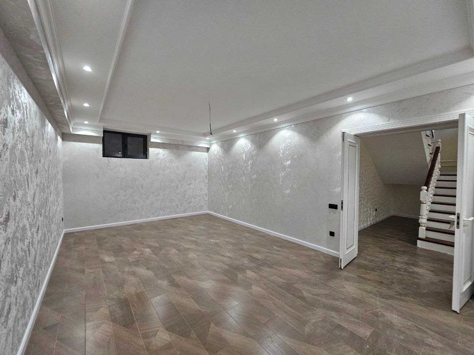 Сергели.Олчазор махалляси. 2 сотихда 7 хонали зор уй сотаман