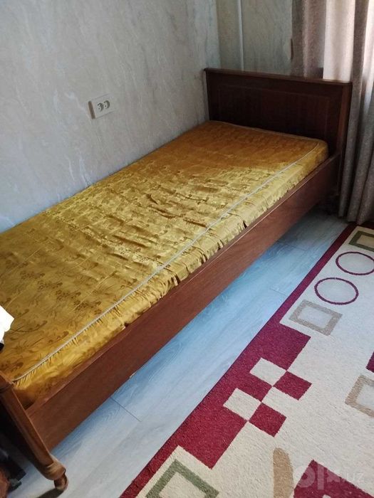 Продам односпальную кровать (Венгрия) 200×90 см
