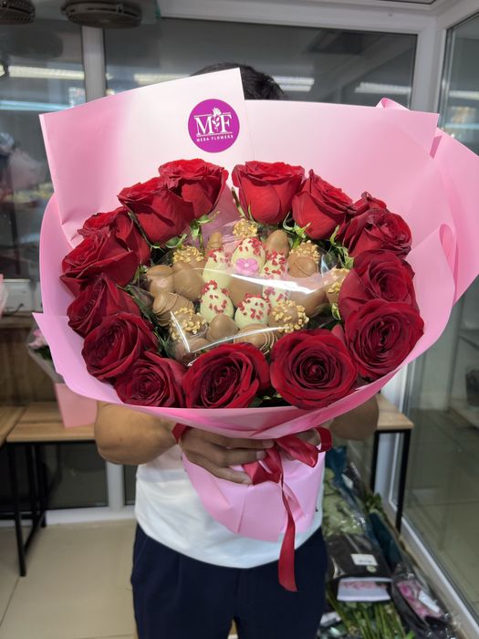 Клубника в шоколаде Астана