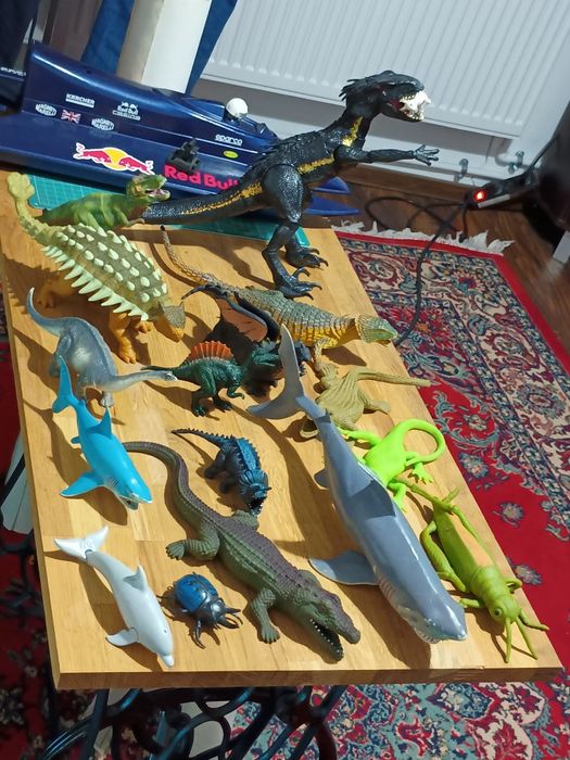 Figurine dinozauri