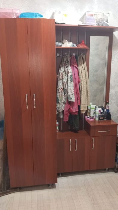 Продам      прихожку    В хорошем состаяние